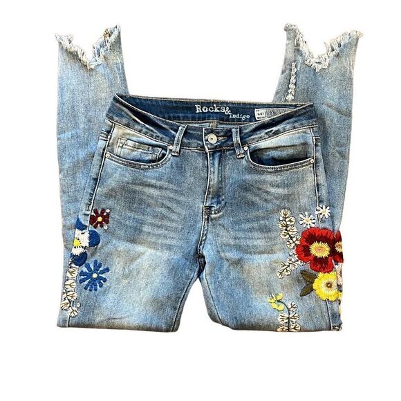 Rocks & Indigo Denim - Rocks & Indigo - Lightly Tattered Denim - Medium